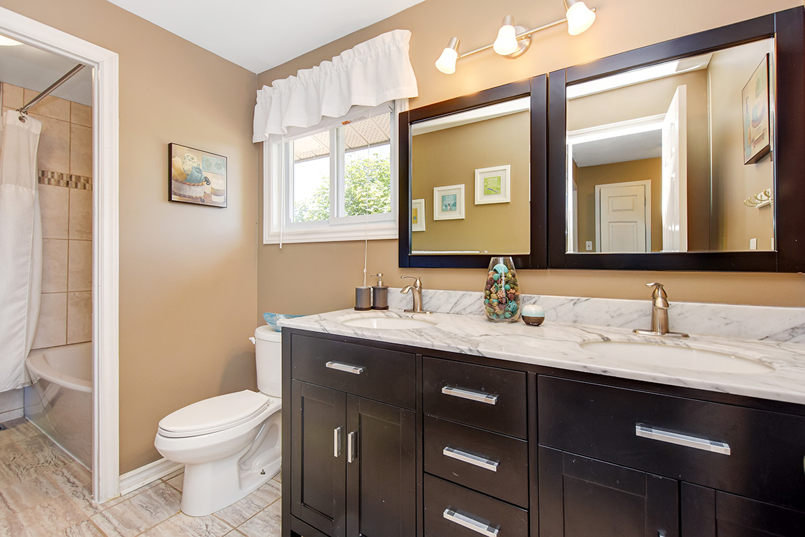 Craig Dow Ottawa Realtor 33 Dalehurst Dr Tanglewood SemiDetached