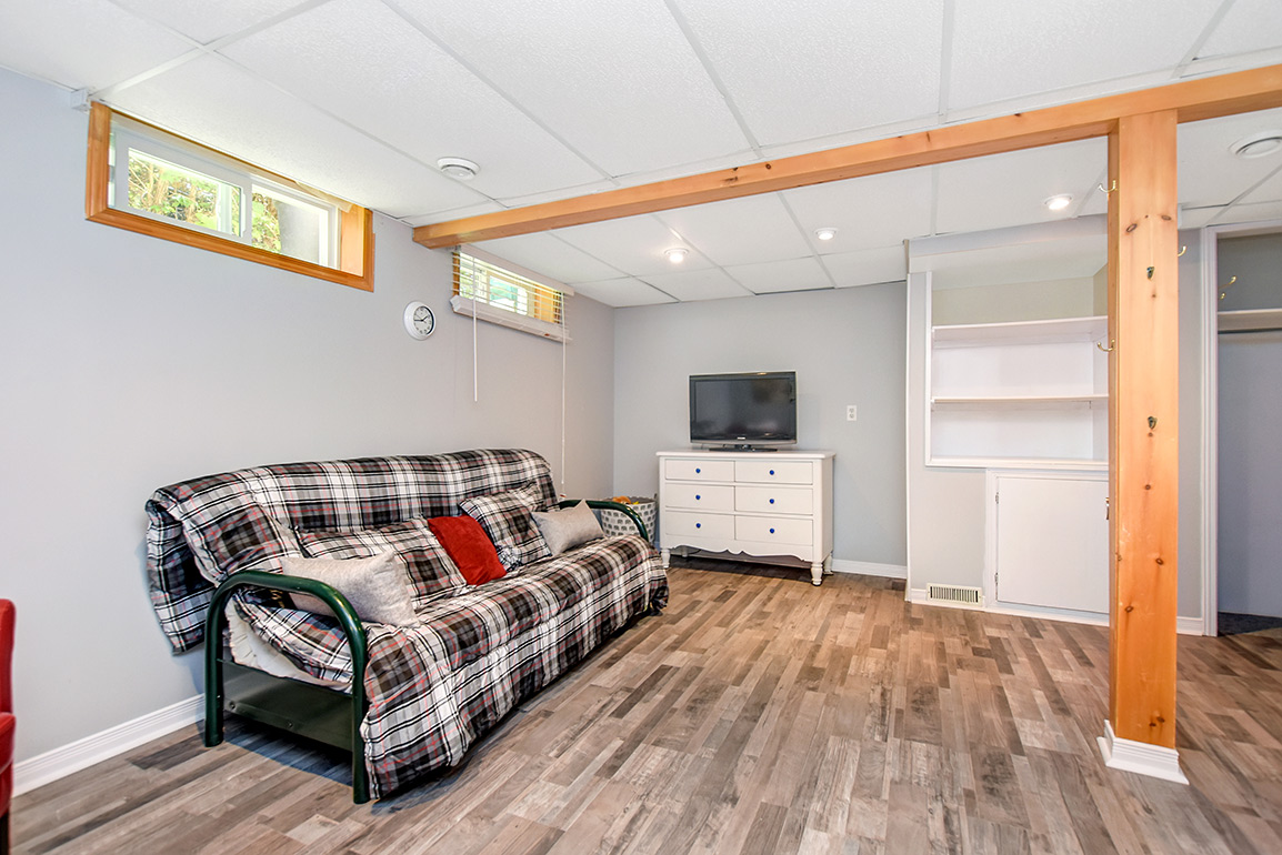 Craig Dow Ottawa Realtor 33 Dalehurst Dr Tanglewood SemiDetached